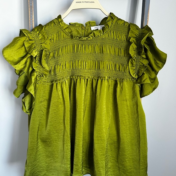 Used green satin blouse. - Picture 1 of 2